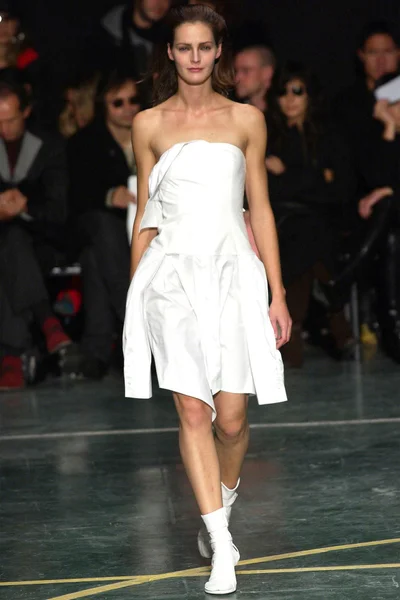 Look 24